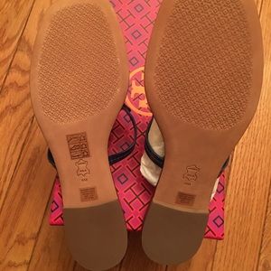 Tory Burch Shoes - Tory Burch Mini Miller Patent Leather Thong Sandal Tory Burch Shoes - Tory Burch Mini Miller Patent Leather Thong Sandal